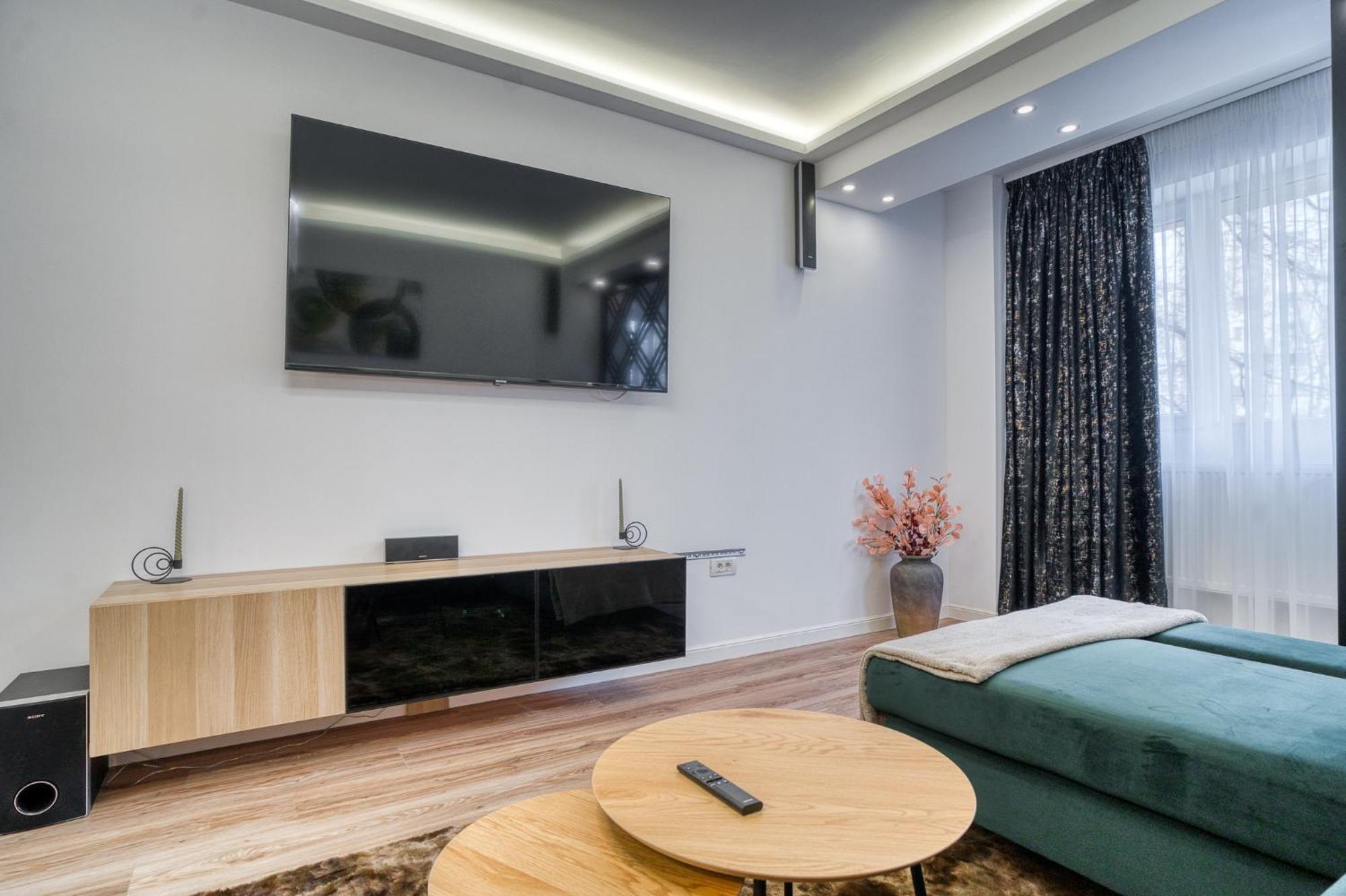 City Chic Retreat: Newly Renovated 1Br Apartment Bucureşti Eksteriør bilde