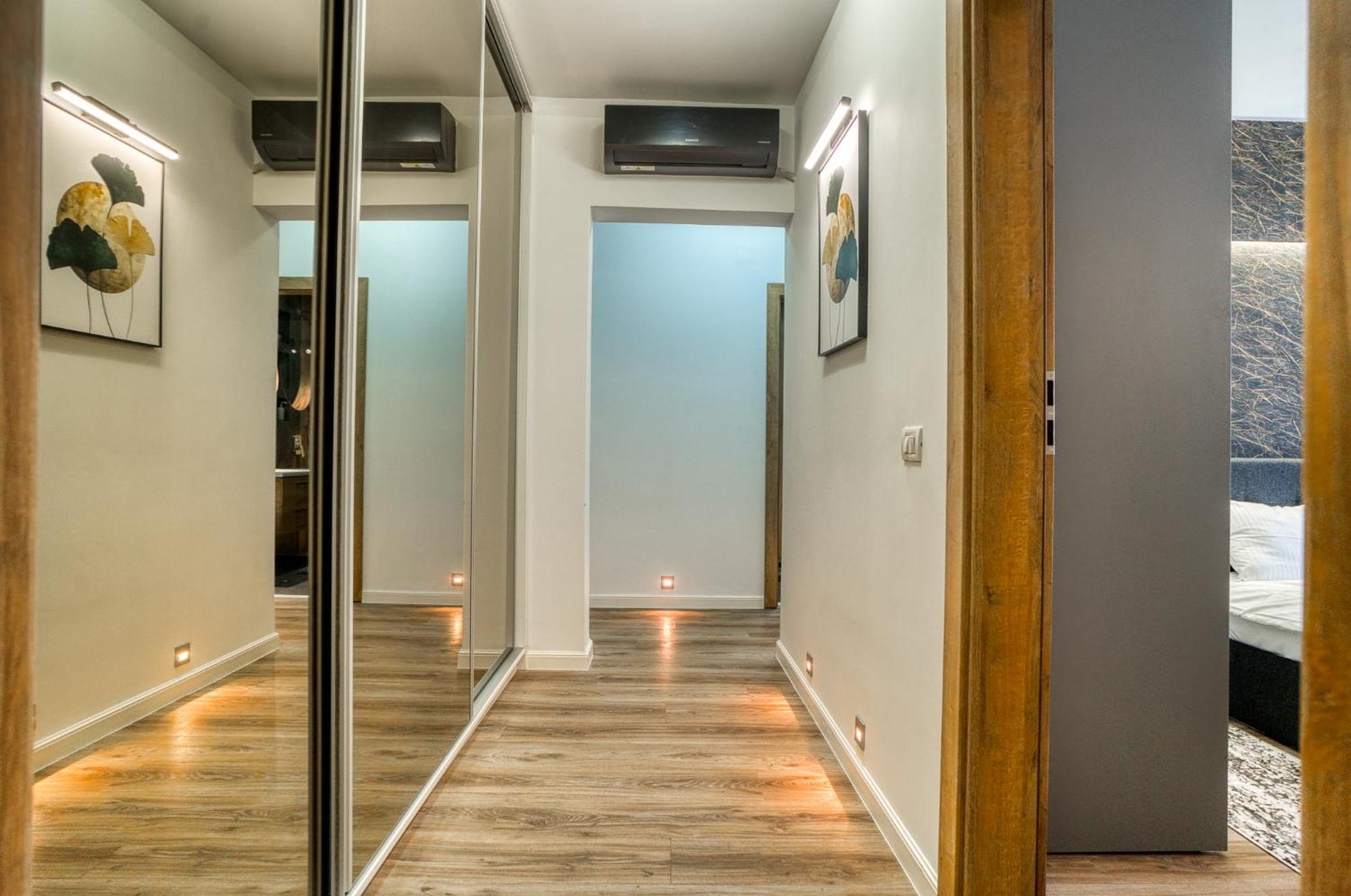 City Chic Retreat: Newly Renovated 1Br Apartment Bucureşti Eksteriør bilde