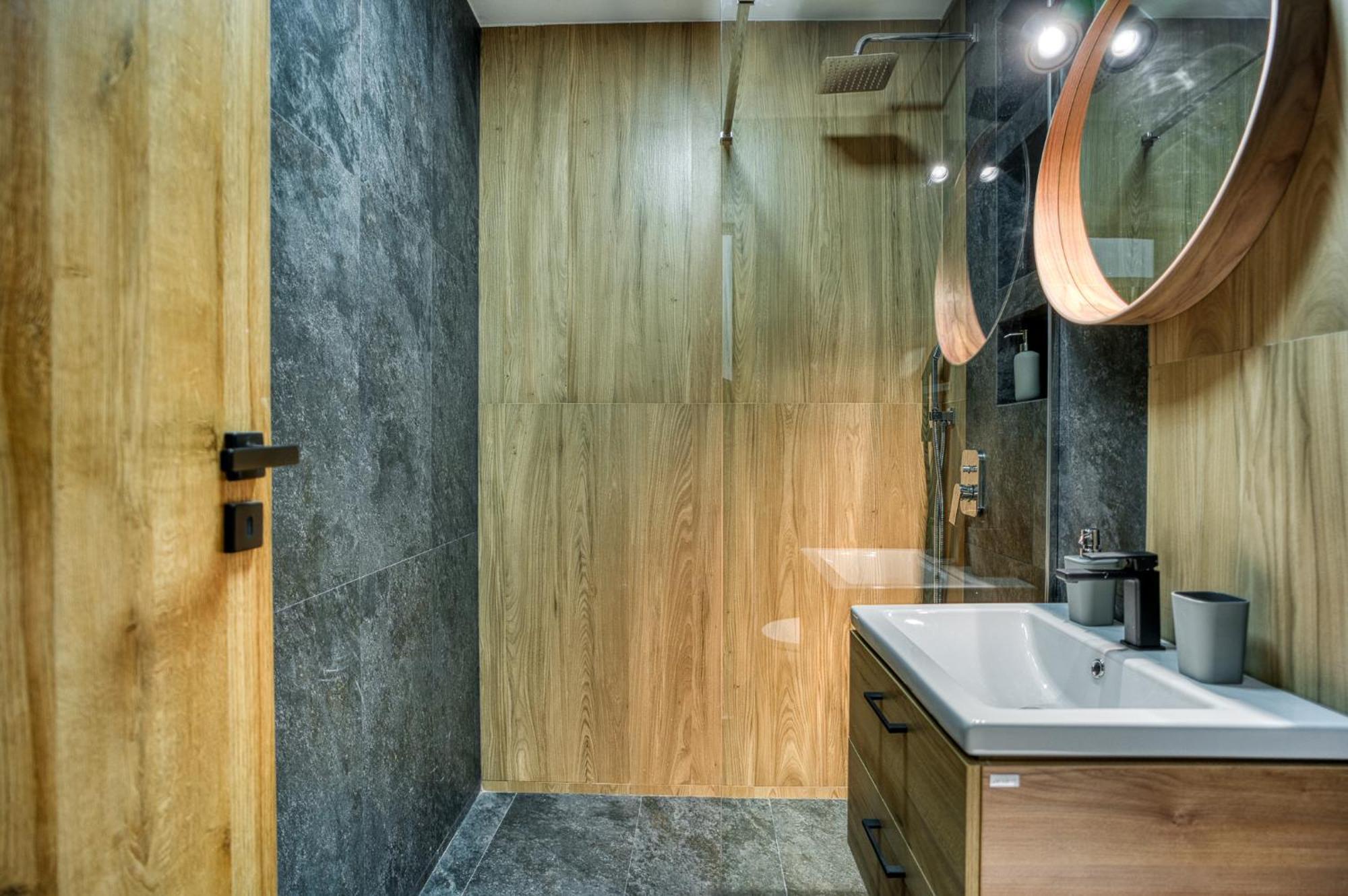 City Chic Retreat: Newly Renovated 1Br Apartment Bucureşti Eksteriør bilde